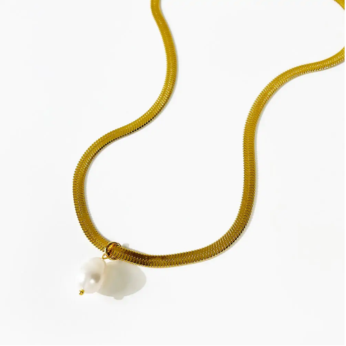 Wide Flat Snake Pearl Necklace